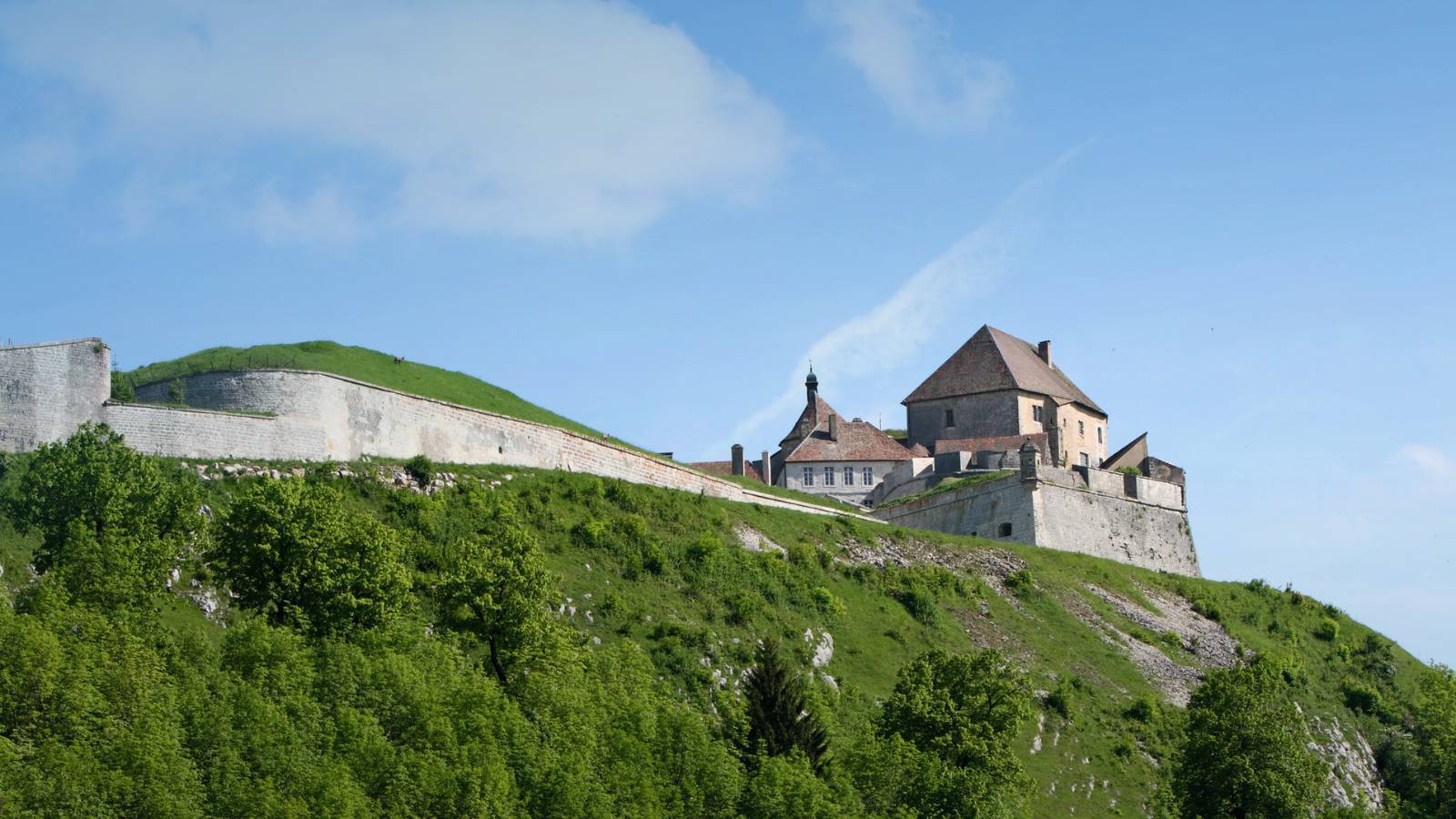 camping-doubs-chateau-joux-poi-th